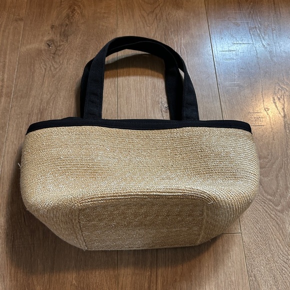 Peter Beaton ‘Nantucket’ Straw Tote/ Handbag - Picture 3 of 5